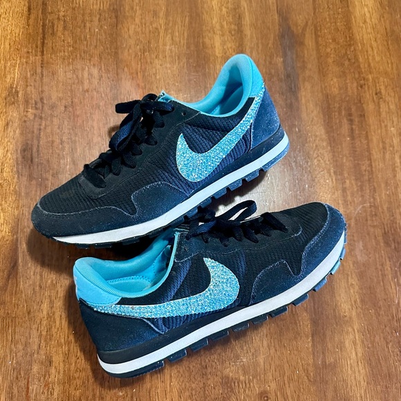 Nike Run Internationalist custom designed w/ Swarovski crystals Wmns Sz 9 - Picture 5 of 9